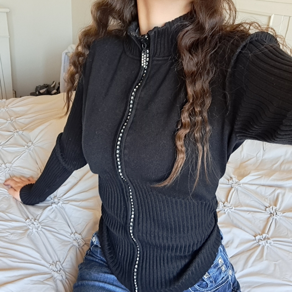 Belldini black Y2K ribbed sweater with a gem beaded detailing on zipper Size XL